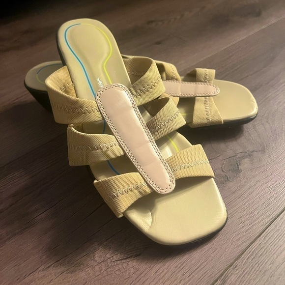 AirStep Mayer 3‎ Strap Comfort Tan Sandals - Picture 1 of 6